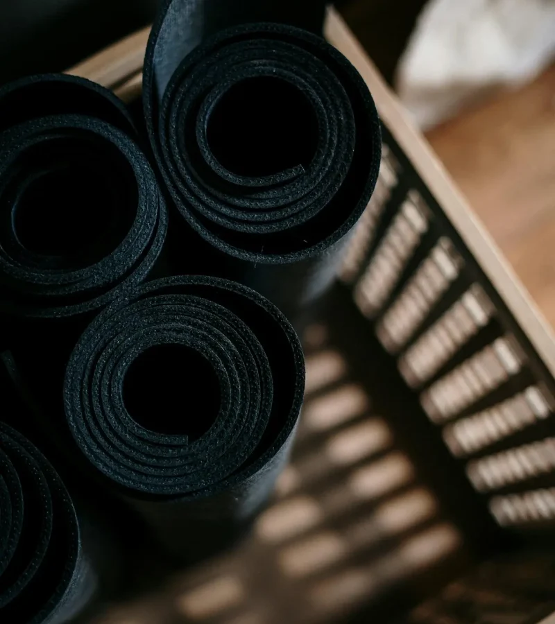 pexels-cottonbro-4325439